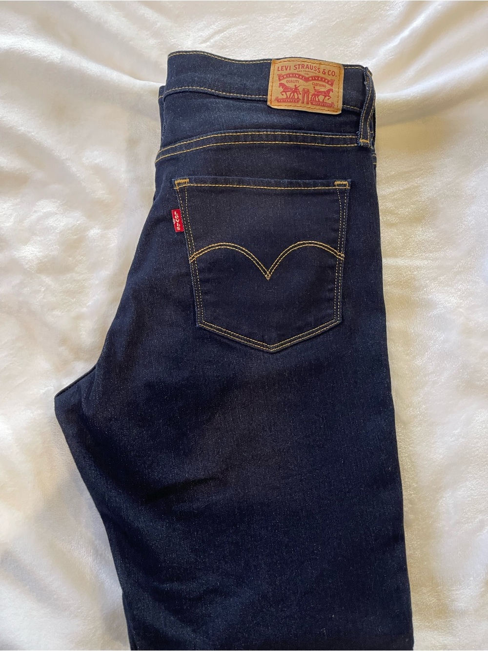 Levi's women  Dark Blue Slim Jeans